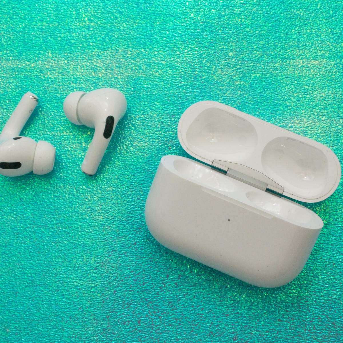 Apple Apple AirPods Pro 2nd Generation With MagSafe And USB-C, 03/